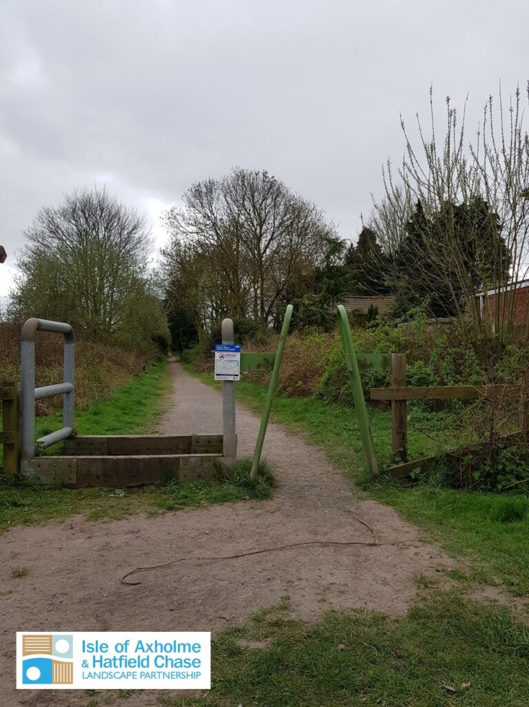This is the former railway line running through the village of Belton. Now called the Greenway by many locals it runs from Crowle down to Haxey.
