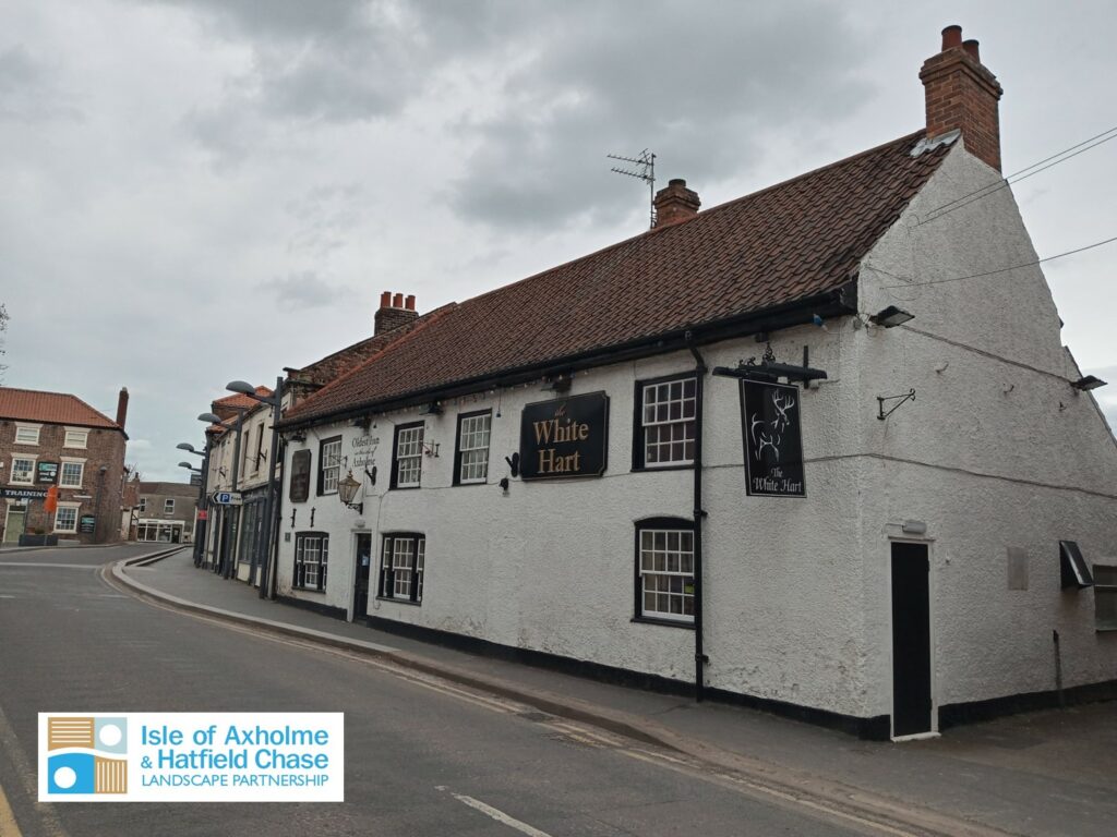 This public house claims to be the oldest on the Isle of Axholme. Situated on the High Street, Crowle, this grade II listed building dates from the 16th or 17th Century.